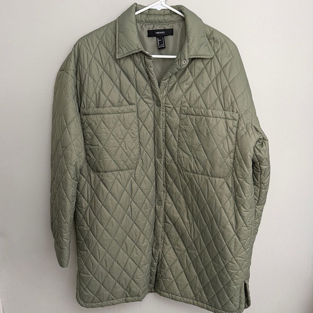 Forever 21 Oversized Olive Green Quilted Shirt Jacket Size S - Picture 1 of 7